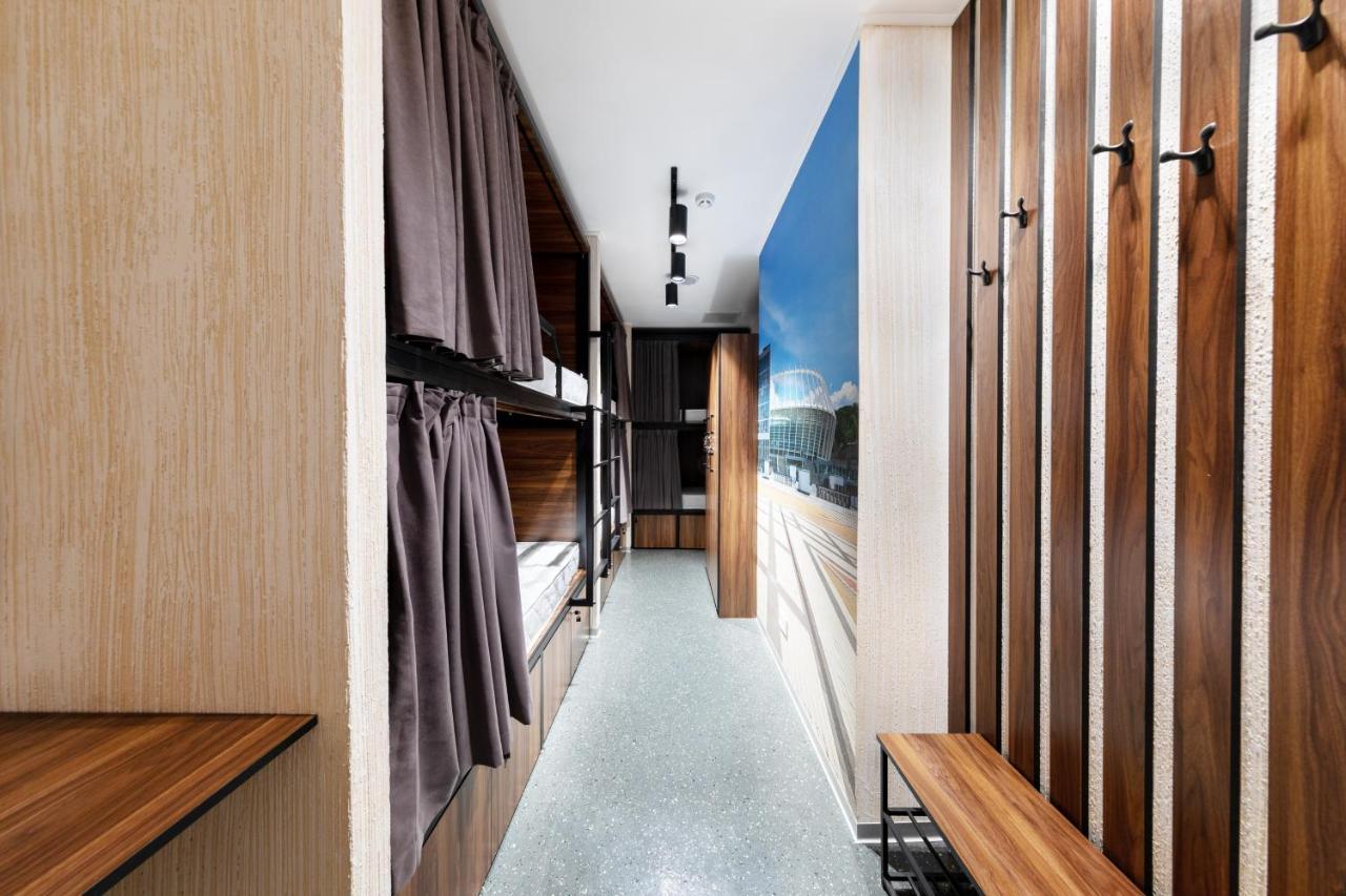 Misto Capsule Hotel Kyiv Exterior foto