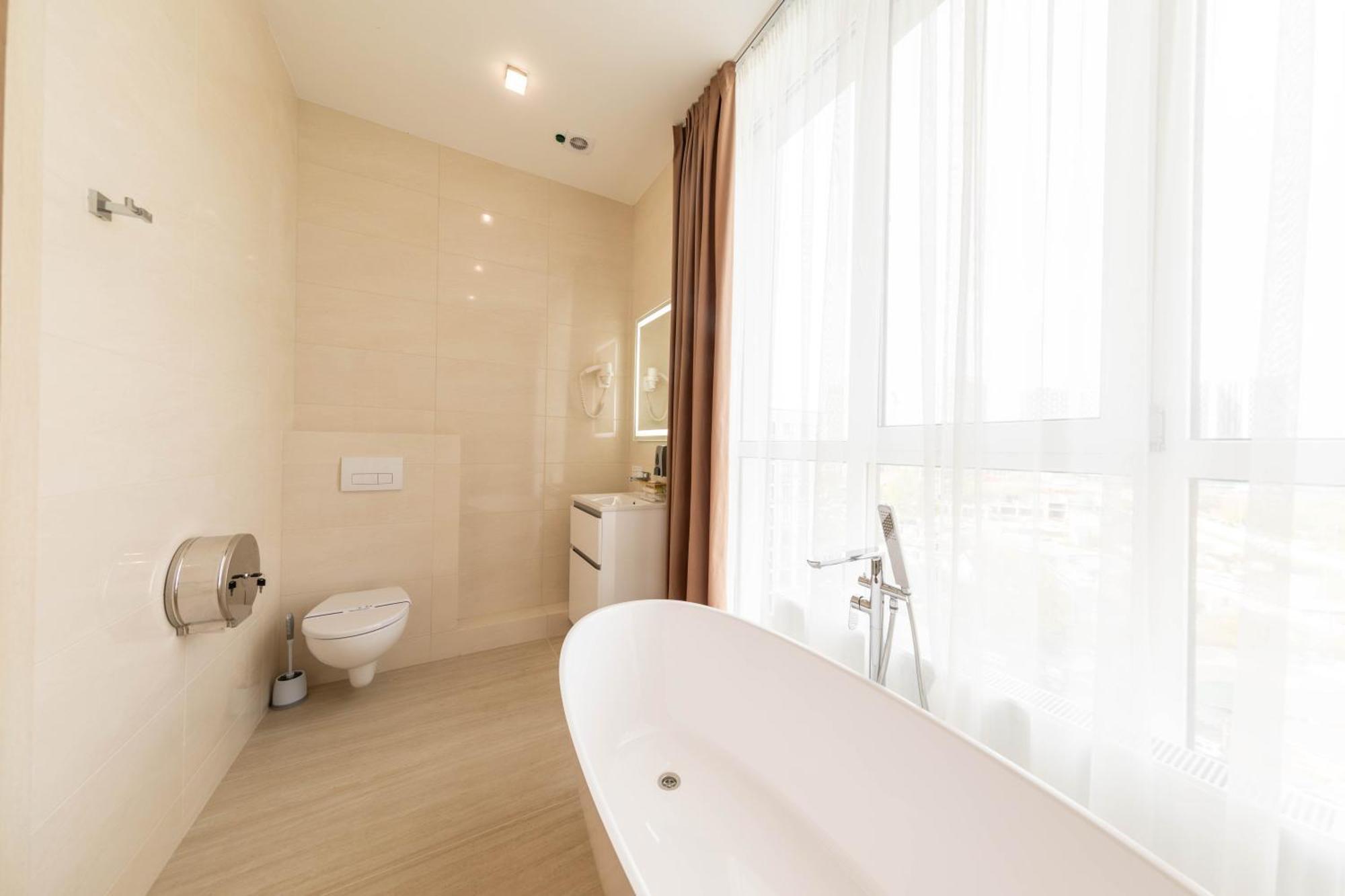 Misto Capsule Hotel Kyiv Exterior foto